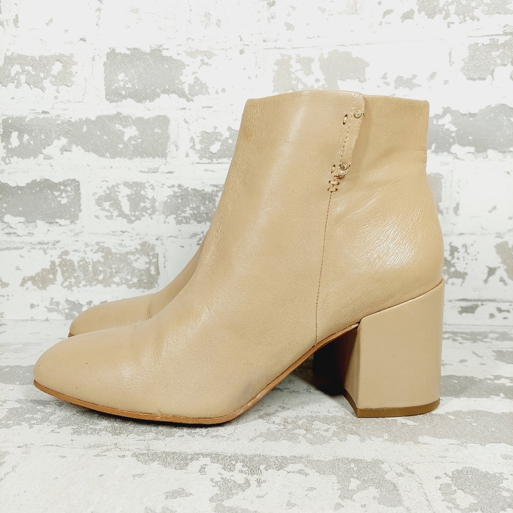 NEW Franco Sarto Tenton Tan Leather Block Heel Ankle Booties O790